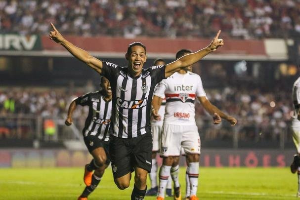 Atlético saiu atrás, conseguiu virada com Róger Guedes e Ricardo Oliveira, mas cedeu empate no Morumbi