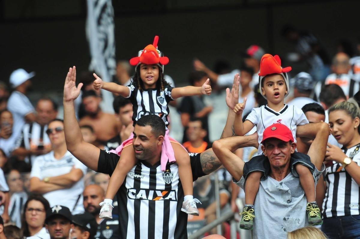 Fotos das torcidas de Atltico e Amrica no clssico deste domingo, no Mineiro, pela 10 rodada do Estadual