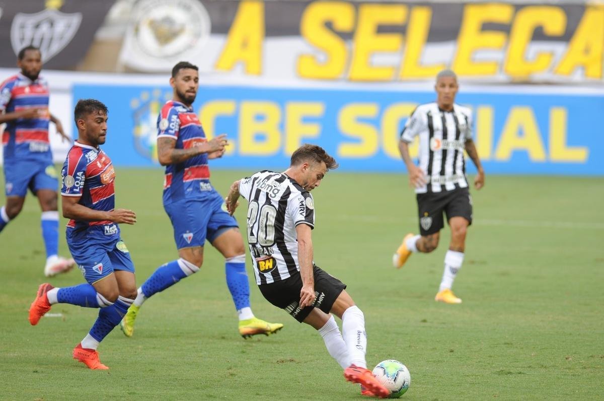 Fotos do duelo entre Atltico e Fortaleza, no Mineiro, em Belo Horizonte, pela 33 rodada do Campeonato Brasileiro