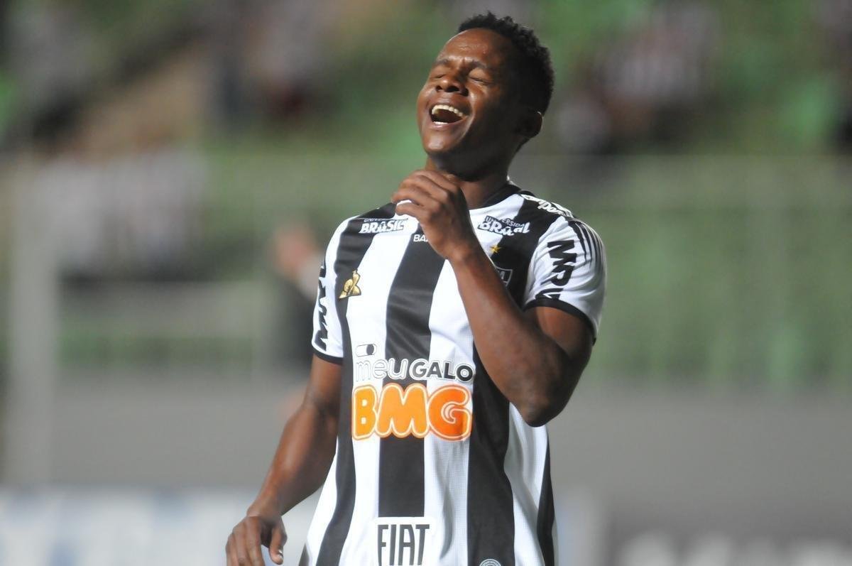 Fotos da vitria do Atltico sobre o Cear, por 2 a 1, no Independncia, com gols de Otero e Luan. Thiago Gallhardo descontou para os cearenses