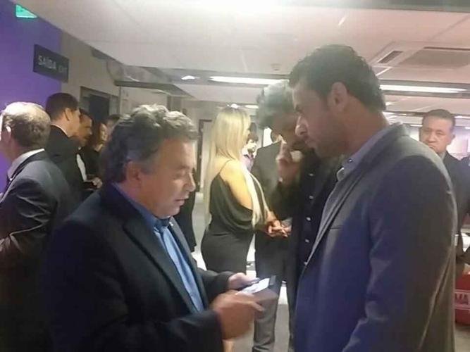 Personalidades na cerimnia do 16 Trofu Tel Santana. Alencar da Silveira, presidente do Amrica, e Fred, atacante do Atltico