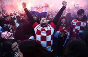 Festa da torcida croata em Zagreb com o terceiro lugar na Copa