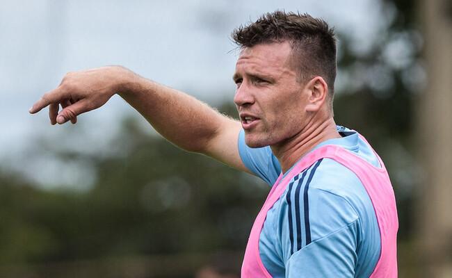 Sem Eduardo Brock, Cruzeiro passa a contar com apenas trs opes na zaga