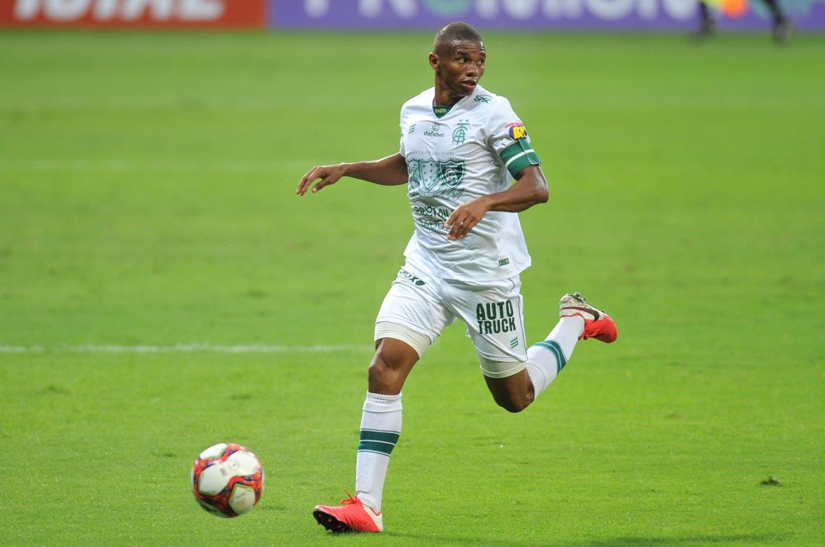 Fotos do clssico de ida da semifinal do Campeonato Mineiro, entre Cruzeiro e Amrica, no Mineiro, em Belo Horizonte