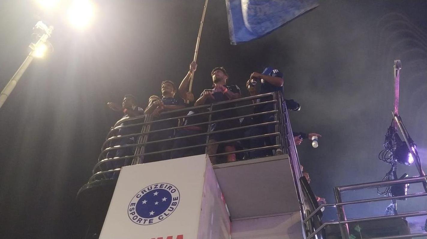 Festa do Cruzeiro na Praa 7 de Setembro, em Belo Horizonte, em comemorao ao acesso  Srie A do Campeonato Brasileiro de 2023