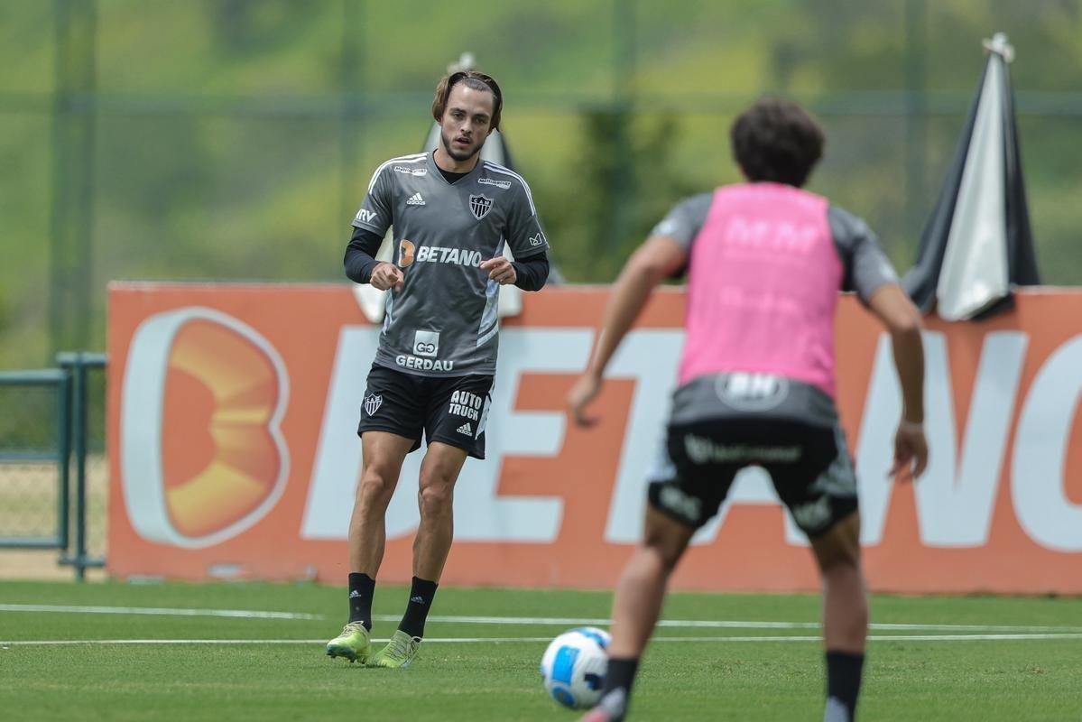 Atltico teve um dia de folga aps o empate com o Cruzeiro no clssico. Elenco de Coudet retomou atividades na Cidade do Galo na tarde desta quarta-feira (15/2).