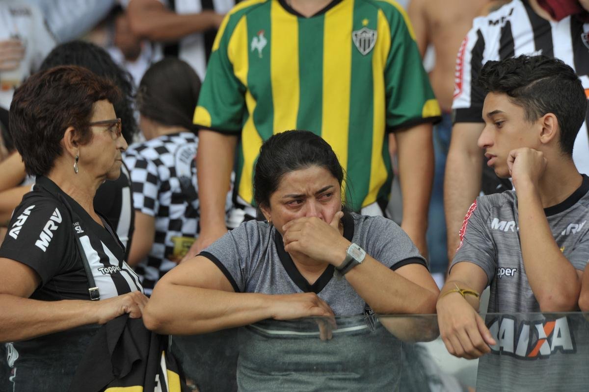 Fotos da torcida do Atltico durante o clssico contra o Cruzeiro