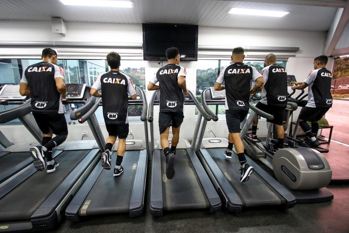 Veja fotos dos jogadores do Atltico no dia da reapresentao