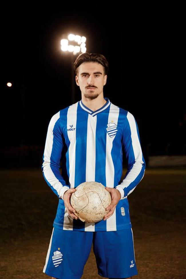 Camisas com mangas longas de Amrica, Botafogo-SP, CSA, Cricima, Figueirense, Remo, Santa Cruz e Vitria