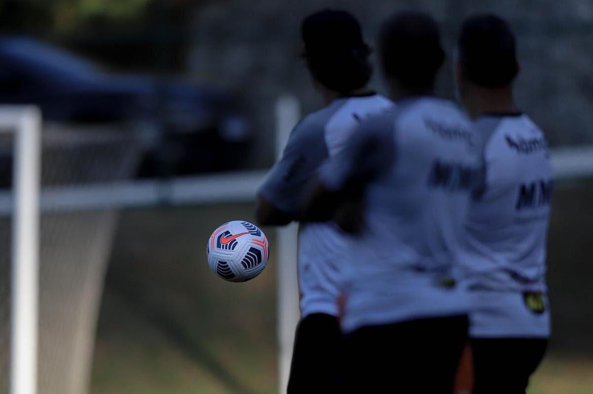 Fotos do treino do Atltico antes da viagem para a Argentina