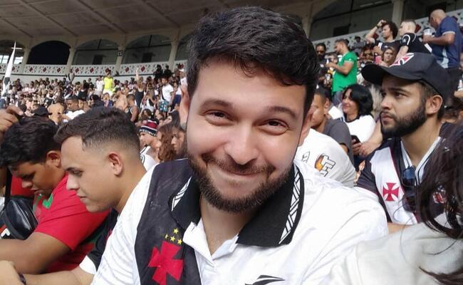 Dennis aposta em vitória do Vasco na partida contra o Cruzeiro