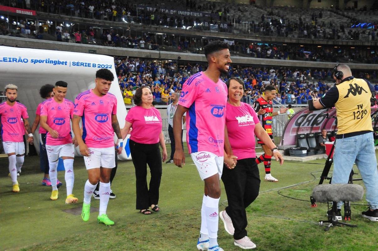 Em reencontro com a torcida aps o ttulo da Srie B, Cruzeiro enfrentou o Ituano no Mineiro, em Belo Horizonte, pela 33 rodada. Veja as melhores imagens!