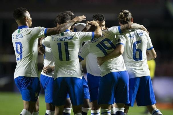 Seleção venceu com dois gols de Coutinho e um de Everton Cebolinha