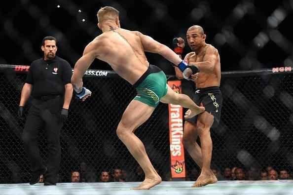 Imagens do incrível nocaute de Conor McGregor sobre José Aldo