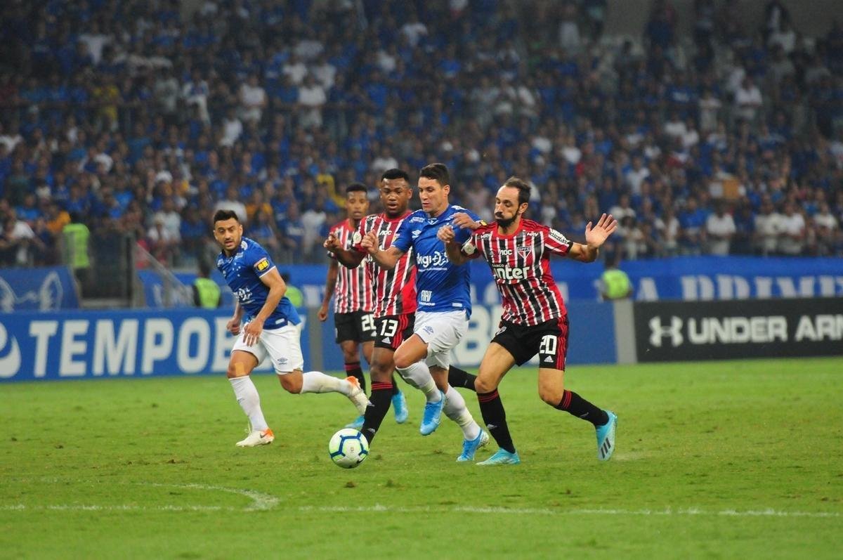 Fotos de Cruzeiro x So Paulo, no Mineiro, pela 26 rodada do Campeonato Brasileiro
