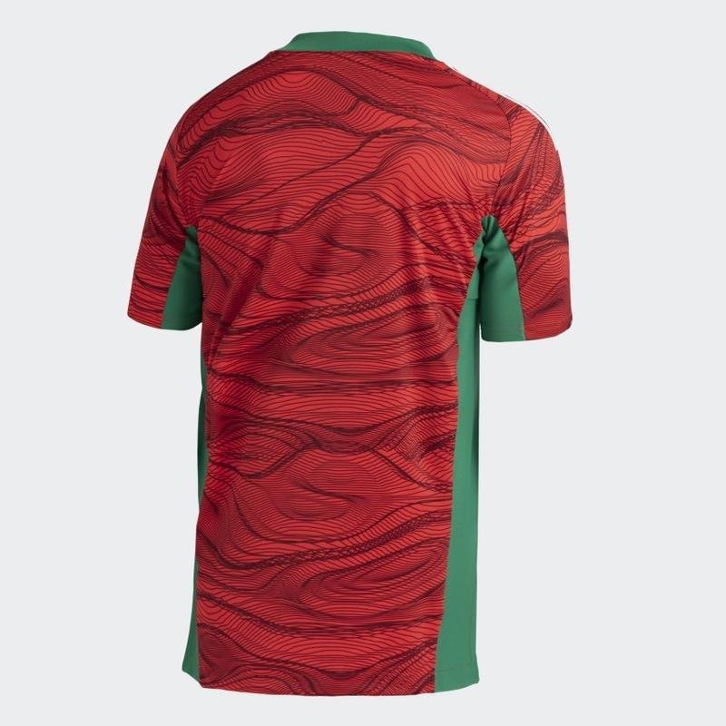 Camisa principal de goleiro, vendida por R$ 279,99 no site da Adidas