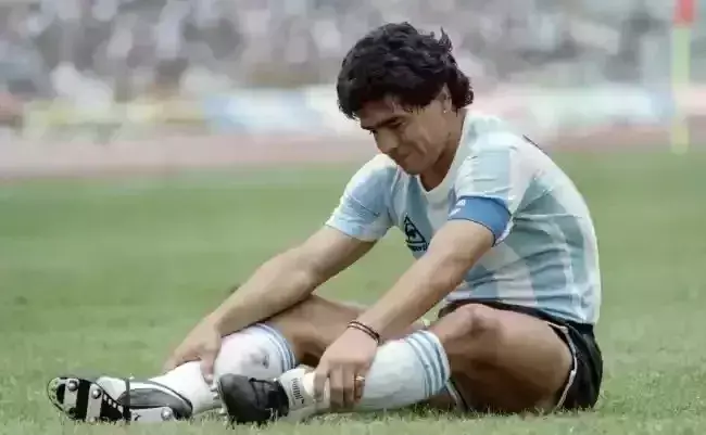 Meia: Maradona