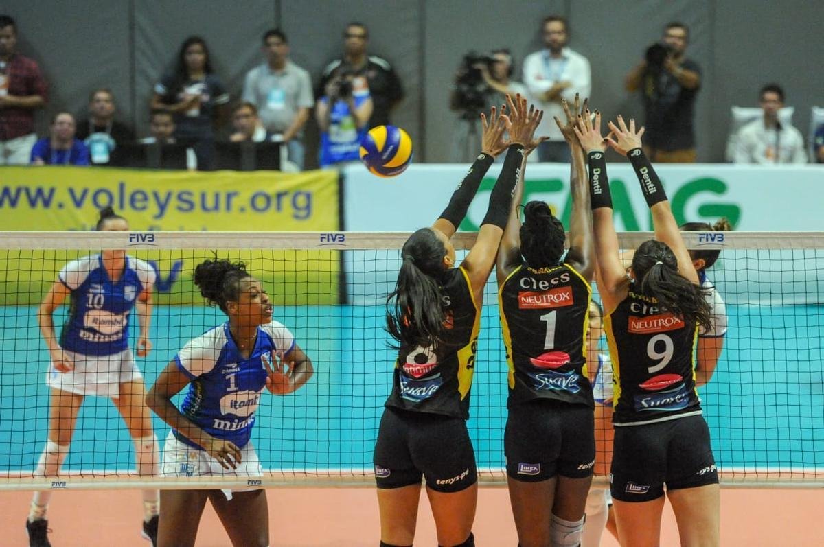 Minas venceu o Praia Clube por 3 sets a 0, neste sbado, na Arena JK