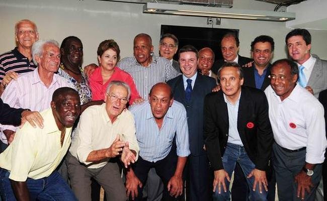 Imagens da cerim�nia de reinaugura��o do Mineir�o   