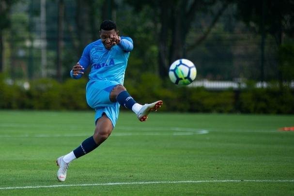 Antes de primeiro jogo da semifinal da Copa do Brasil, contra o Palmeiras, Cruzeiro treinou no CT do So Paulo, na Barra Funda, nesta tera-feira (11/09)