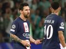Neymar leva caneta de Messi em treino e 'ameaa' bater no argentino