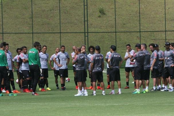 Imagens do treino do Atltico