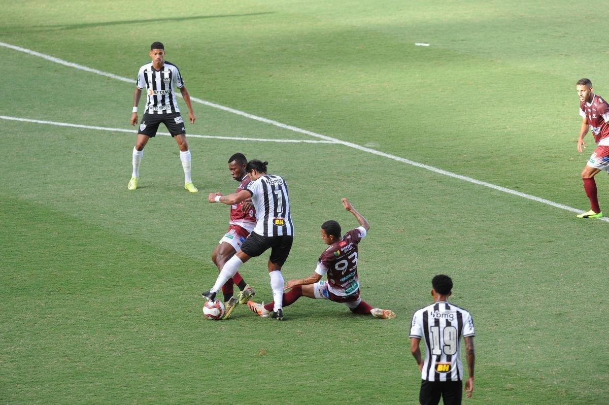Fotos da vitria do Atltico sobre o Patrocinense, por 3 a 1, no Independncia, em Belo Horizonte, pela quarta rodada do Campeonato Mineiro. Mando foi do clube do interior, que no pde realizar a partida em Patrocnio devido ao elevado nmero de casos de COVID-19 na cidade.