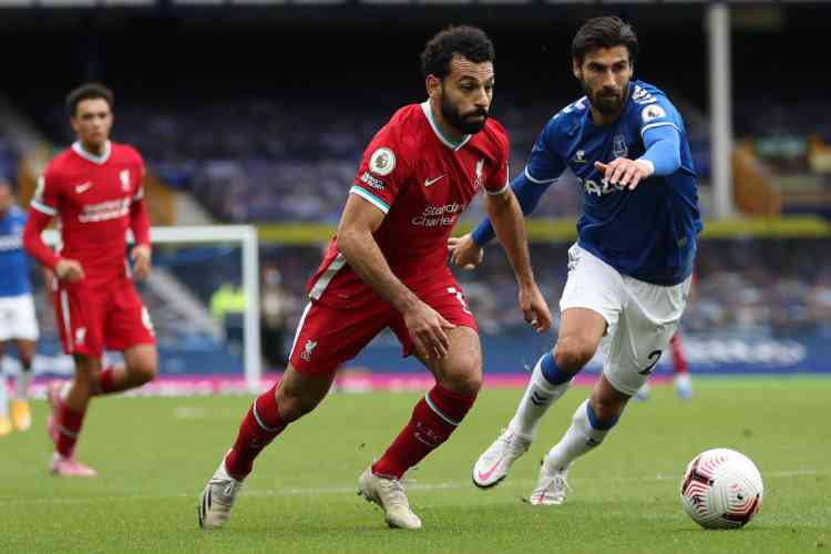 Liverpool bate o Leeds e Salah chega aos 100 golos na Premier