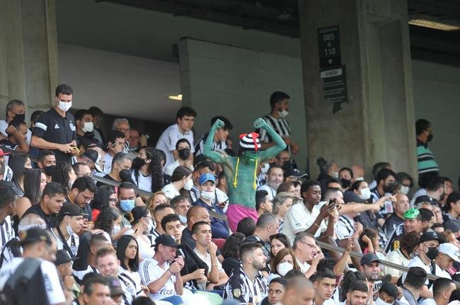 Fotos das torcidas de Amrica e Atltico, no Independncia, em BH, em clssico vlido pela sexta rodada do Campeonato Mineiro