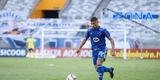 Cruzeiro estreou novo uniforme do centen�rio na vit�ria por 1 a 0 sobre o Athletic, no Mineir�o, pelo Mineiro. Vers�o � completamente azul, fugindo � tradi��o do clube de ter o cal��o e os mei�es brancos.