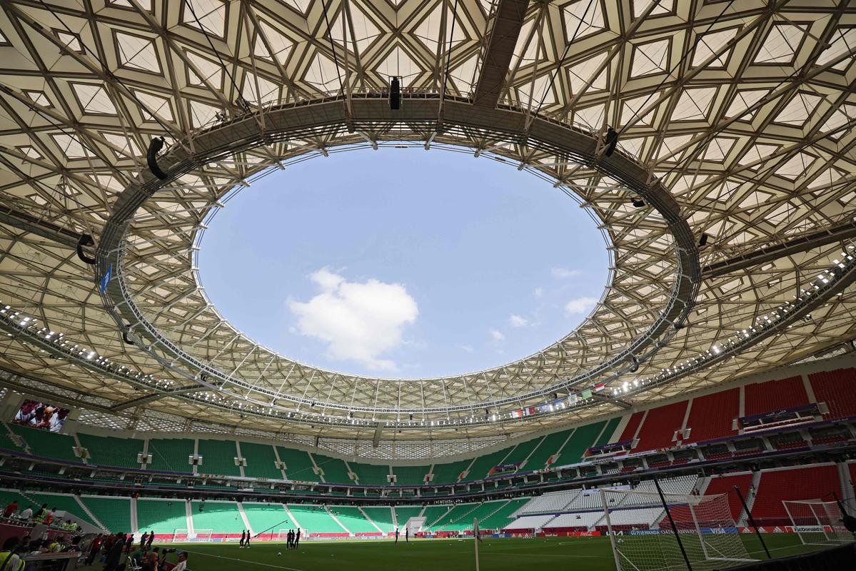Estdio Al Thumama: arena da Copa tem capacidade para 40 mil torcedores e fica em Doha, capital do Catar. Foi projetado por pessoas nascidas no pas e reflete tradio familiar catari
