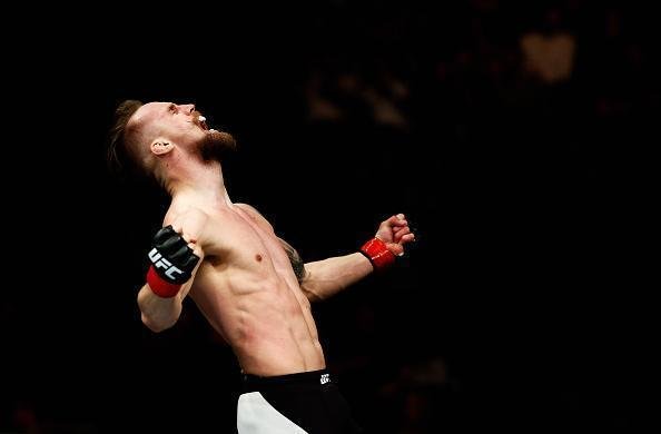 Teemu Packalen venceu Thibault Gouti por finalização a 24seg do primeiro round