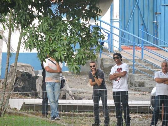 Ronaldinho Gacho observou atentamemte o desempenho do filho na Toca da Raposa I