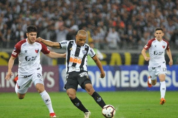 Fotos do primeiro tempo do jogo entre Atltico e Coln, no Mineiro, pela semifinal da Copa Sul-Americana