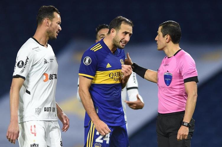 Fotos do jogo entre Boca Juniors e Atlético, na Bombonera, em Buenos Aires, pela ida das oitavas de final da Copa Libertadores de 2021