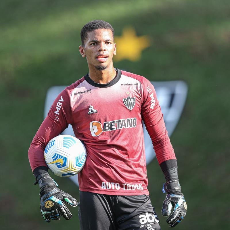 Com Guilherme Arana de volta, Cuca comanda atividade na Cidade do Galo