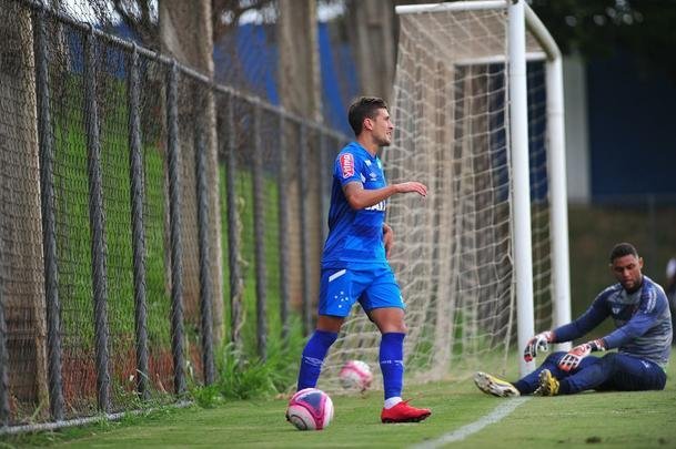Imagens do jogo-treino entre Cruzeiro e Ipatinga, na Toca da Raposa II, nesta sexta-feira (12/01)