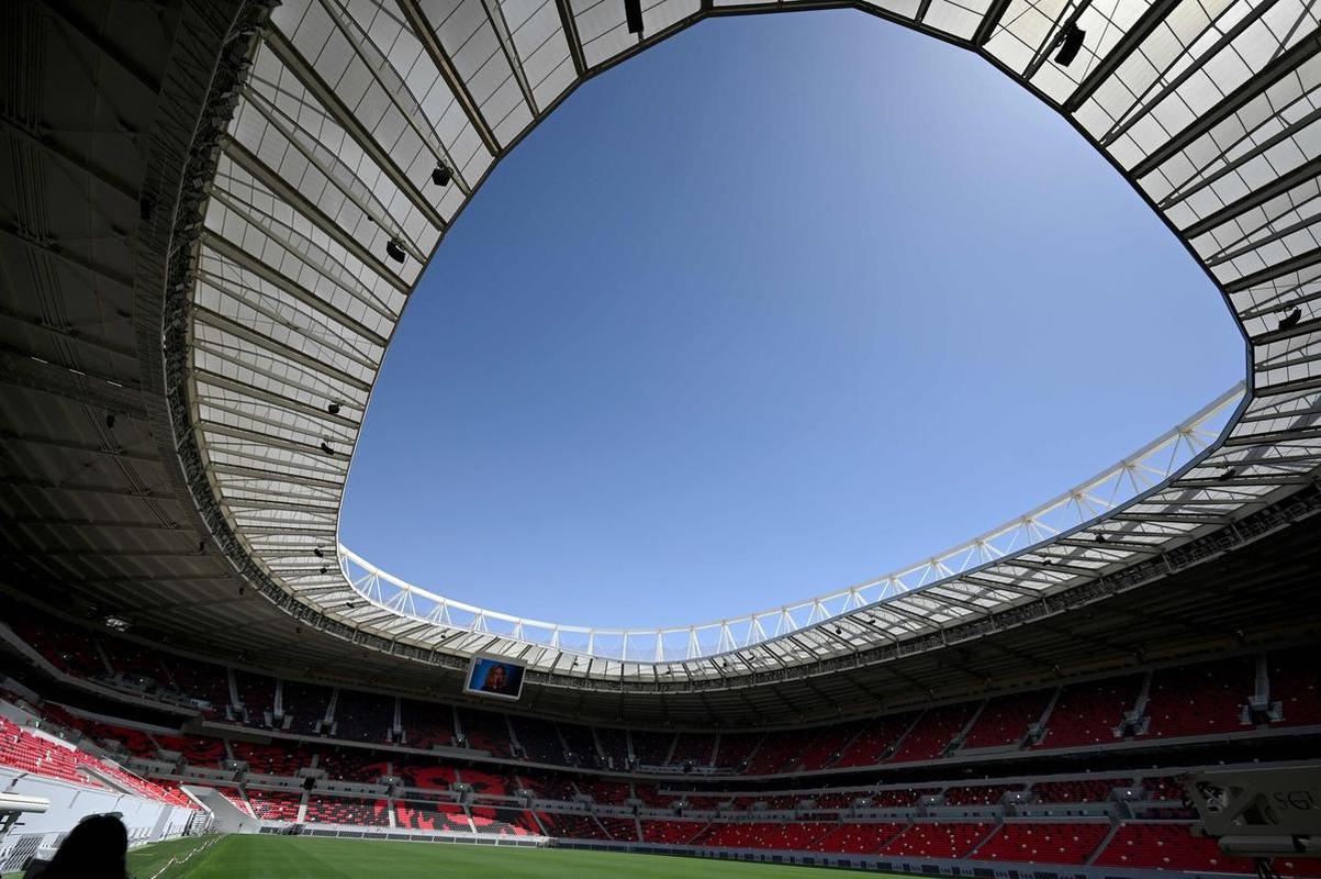 Estdio Ahmad Bin Ali: arena para 40 mil torcedores fica na cidade de Al Rayyan, sede de um dos mais tradicionais clubes do Catar, e tem design inspirado na histria do pas
