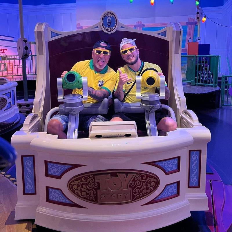 Guga e a famlia na Disney