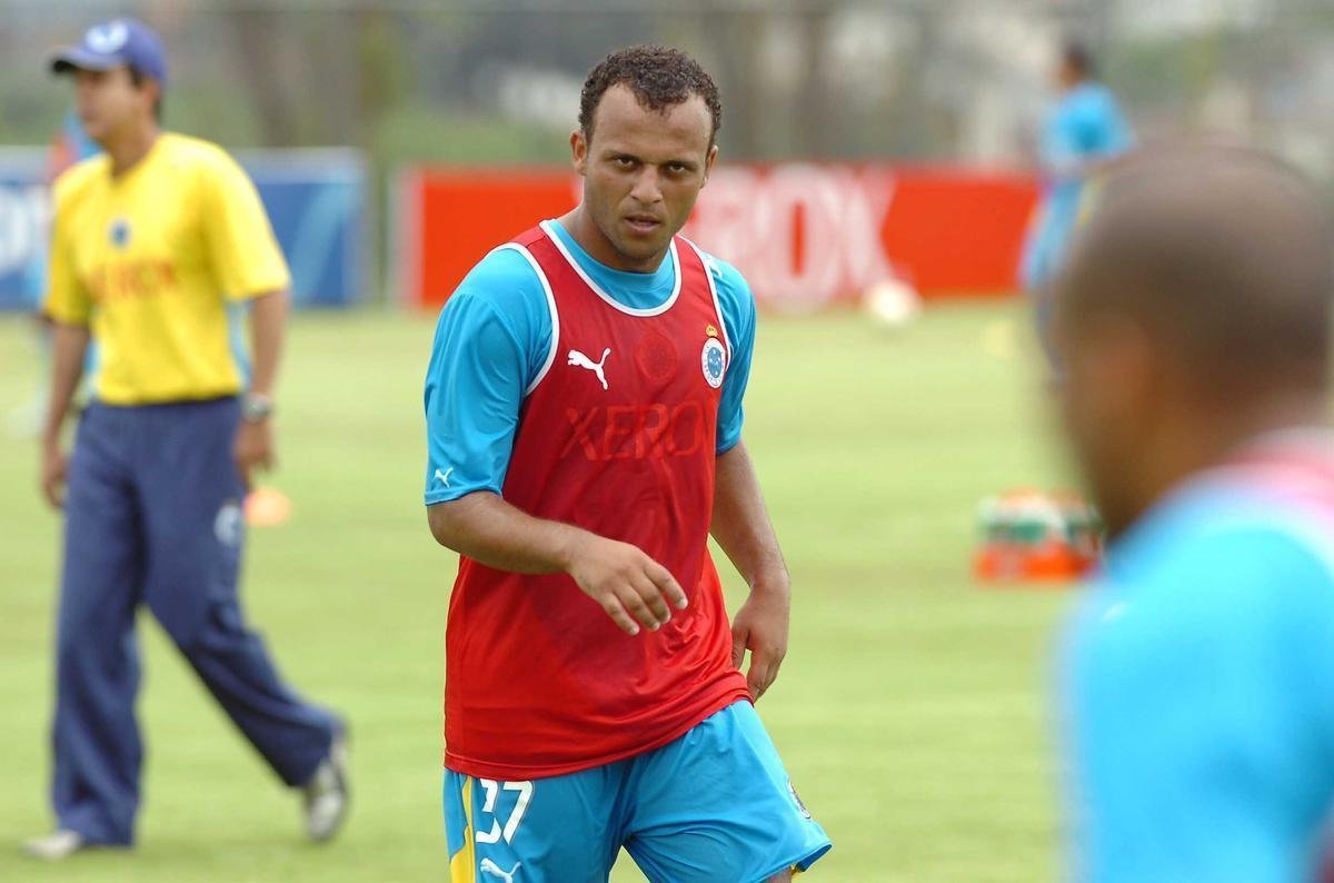 Atacante Diego Silva (Cruzeiro: 2005,2006 / Flamengo: 2006)