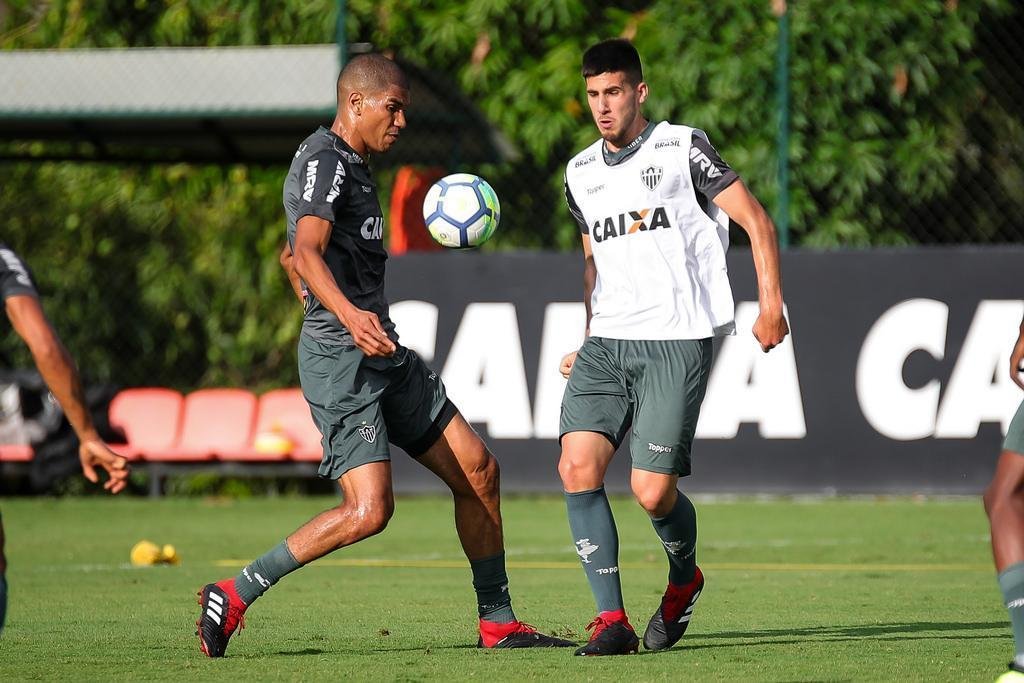 Fotos do ltimo treino comandado por Thiago Larghi no Atltico