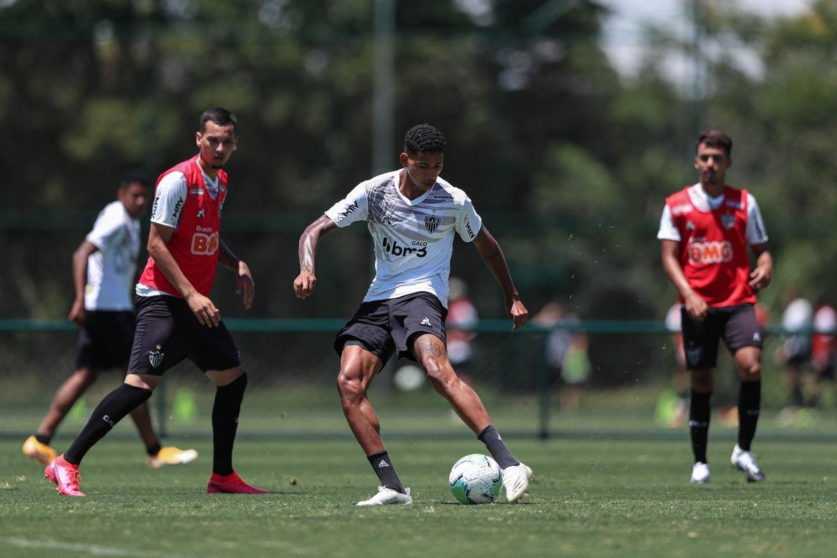 Atltico inicia preparao para enfrentar o Vasco; veja fotos