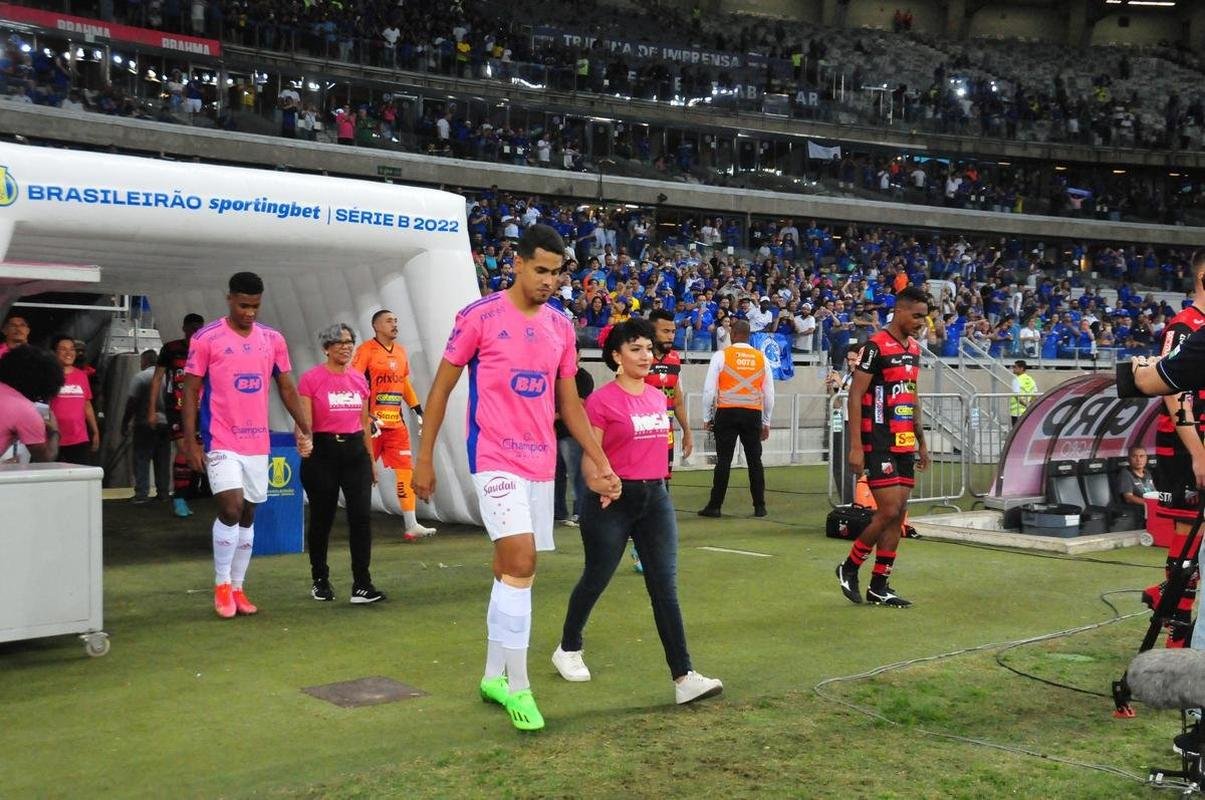 Em reencontro com a torcida aps o ttulo da Srie B, Cruzeiro enfrentou o Ituano no Mineiro, em Belo Horizonte, pela 33 rodada. Veja as melhores imagens!