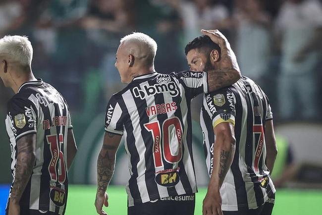 Fotos do jogo entre Gois e Atltico no Estdio da Serrinha, em Goinia, pela quarta rodada do Campeonato Brasileiro