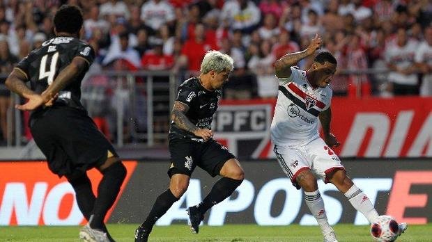 Corinthians bate S&Atilde;&pound;o Paulo no Morumbi lotado e encerra longo tabu -  Superesportes