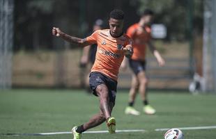Fotos do primeiro treino de Junior Alonso no retorno ao Atltico