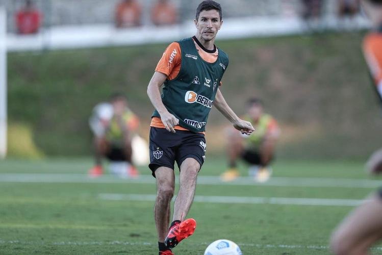 Fotos do primeiro treino de Diego Costa pelo Atlético