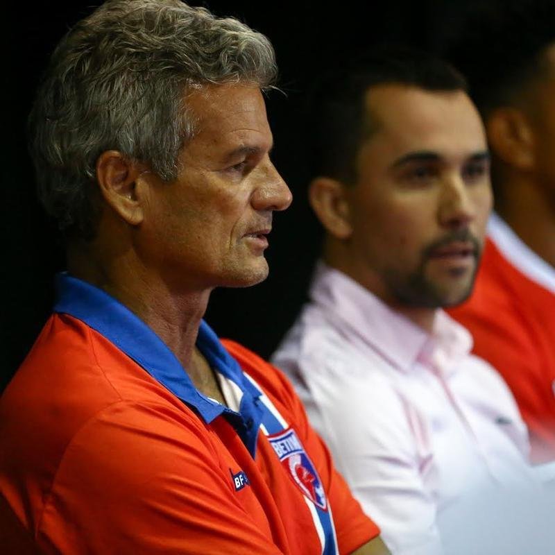 Com jogadores conhecidos da torcida mineira, como o zagueiro Edcarlos o meio-campista Leandro Domingues, o Betim apresentou o elenco nessa segunda-feira (21)
