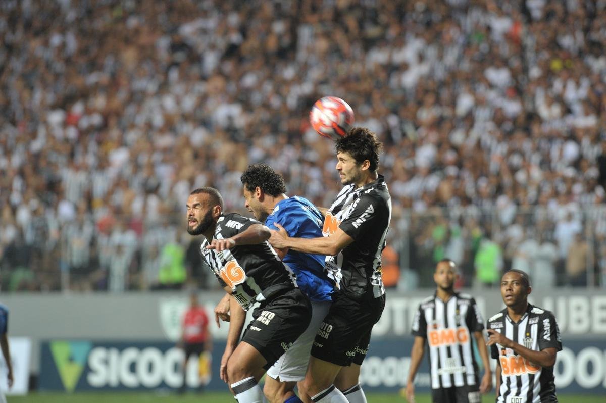 Fotos do segundo tempo do clssico, no Independncia, pela final do Mineiro