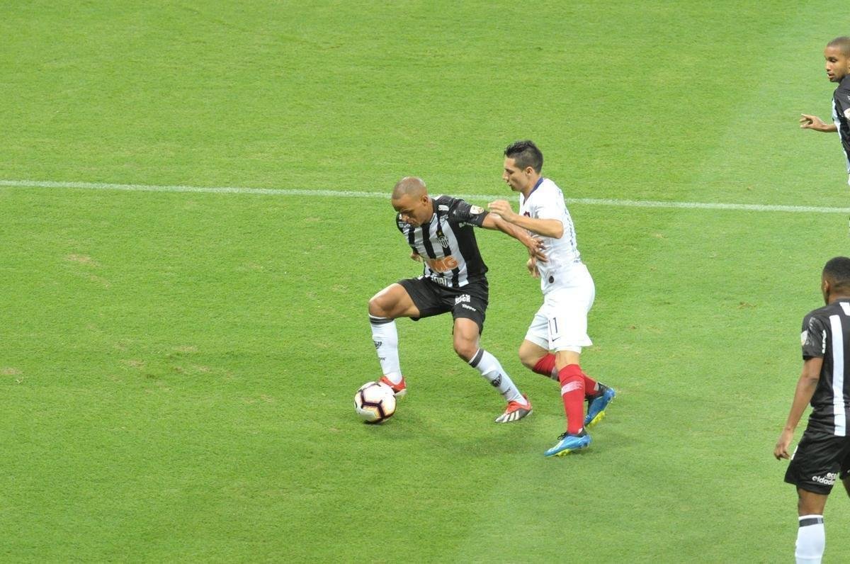 Fotos do duelo entre Atltico e Cerro Porteo, no Mineiro, pelo Grupo E da Copa Libertadores